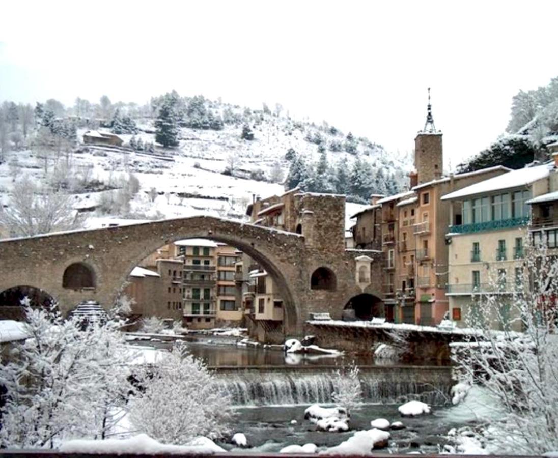 Apartamento Colgante Al Rio Con Vistas Al Puente Camprodon Exteriör bild
