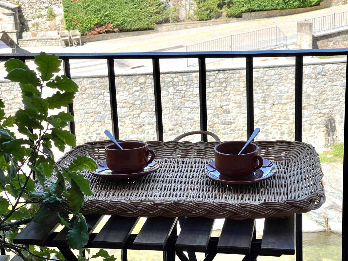 Apartamento Colgante Al Rio Con Vistas Al Puente Camprodon Exteriör bild